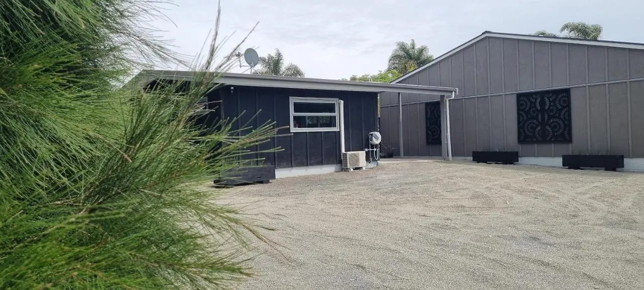 The Hidden Cottage Mount Maunganui 0*,